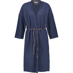 Kardigan w kolorze granatowym. Niebieskie kardigany damskie marki Gerry Weber, s, w paski, z wełny. W wyprzedaży za 173,95 zł.