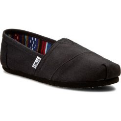 Półbuty TOMS - Classic 10002472 Black Canvas. Czarne półbuty damskie Toms, bez wzorów, ze skóry, bez obcasa, na płaskiej podeszwie, bez zapięcia. W wyprzedaży za 139,00 zł.