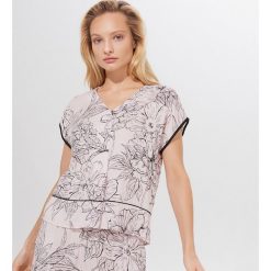 Piżamowy top - Wielobarwny. Piżamy damskie Mohito, s, bez wzorów, bez kołnierzyka. Za 59,99 zł.