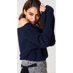 Swetry klasyczne damskie: Josefin Ekström for NA-KD Krótki sweter z dzianiny – Blue,Navy