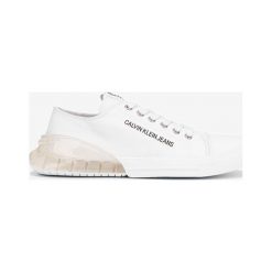 Calvin Klein Munro Tenisówki Biały. Białe trampki i tenisówki damskie Calvin Klein, bez wzorów, z jeansu, bez zapięcia. Za 588,95 zł.