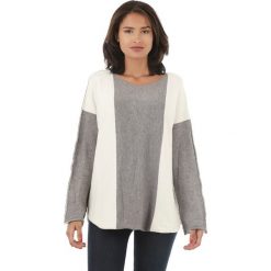 Sweter w kolorze biało-szarym. Szare bez kategorii L'étoile du cachemire, z kaszmiru, z okrągłym kołnierzem. W wyprzedaży za 129,95 zł.