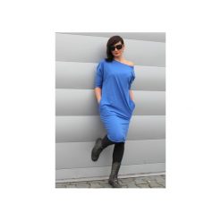 Sukienka midi oversize chaber. Niebieskie sukienki damskie Szarymary, xxl, bez wzorów, z elastanu, bez kołnierzyka, bez rękawów, midi, dopasowane. Za 129,00 zł.