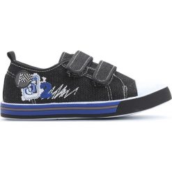 Czarne Trampki Treat On. Czarne buty sportowe chłopięce Born2be, z materiału, młodzieżowe, z okrągłym noskiem. Za 39,99 zł.