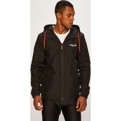 Roberto Cavalli Sport - Kurtka. Czarne płaszcze męskie Roberto Cavalli Sport, m, bez wzorów, z poliesteru, krótkie, z kapturem. W wyprzedaży za 599,90 zł.
