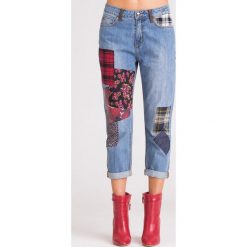 NIEBIESKIE JEANSY MY TWIN TWINSET Z APLIKACJAMI. Niebieskie jeansy damskie Twinset. Za 349,50 zł.