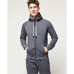 O'Neill Premium Bluza Szary. Szare bluzy męskie O'Neill, l, bez wzorów, z bawełny, bez kołnierzyka, bez rękawów, bez kaptura. Za 361,95 zł.