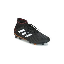 Buty do piłki nożnej adidas PREDATOR 18.3 FG. Czarne halówki męskie marki Adidas, ze skóry, do piłki nożnej. Za 279,30 zł.