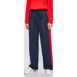 Tommy Hilfiger - Spodnie. Niebieskie spodnie damskie TOMMY HILFIGER, s, z poliesteru, z podwyższonym stanem. W wyprzedaży za 179,90 zł.