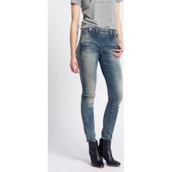 G-Star Raw - Jeansy Lynn. Niebieskie jeansy damskie G-Star RAW, z elastanu. W wyprzedaży za 369,90 zł.