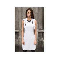 Sukienka "White Hoodie" - Bohater x Paula Tomczyk. Białe sukienki damskie Unicut, m, bez wzorów, z bawełny, z kapturem, bez rękawów. Za 104,30 zł.