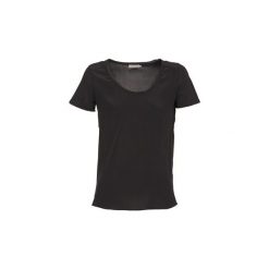 T-shirty z krótkim rękawem Calvin Klein Jeans WAGMAR SILK. Czarne t-shirty damskie Calvin Klein Jeans, s, bez wzorów, z jeansu, bez kołnierzyka. W wyprzedaży za 398,30 zł.