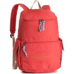 Plecak PEPE JEANS - Yoga 7222363 Coral. Czerwone torby męskie skórzane Pepe Jeans, bez wzorów, z jeansu. W wyprzedaży za 249,00 zł.