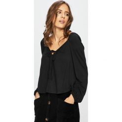 Glamorous - Bluzka. Czarne bluzki damskie marki Glamorous, na co dzień, s, bez wzorów, z wiskozy, casualowe, bez kołnierzyka, bez rękawów. Za 119,90 zł.