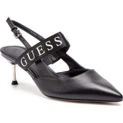 Sandały GUESS - Kylin2 FL6KY2 LEA05 BLACK. Czarne klapki damskie Guess, z aplikacjami, ze skóry ekologicznej, bez obcasa, na obcasie. W wyprzedaży za 519,00 zł.