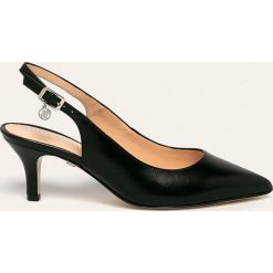 Solo Femme - Szpilki skórzane. Czarne szpilki Solo Femme, bez wzorów, ze skóry, bez obcasa, na obcasie, na klamry. Za 339,90 zł.