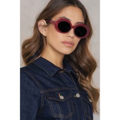 Okulary przeciwsłoneczne damskie: NA-KD Accessories Owalne okulary przeciwsłoneczne – Red