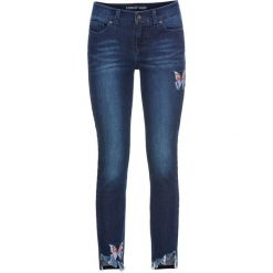 Dżinsy Skinny z haftem, w krótszej długości bonprix niebieski "stone”. Niebieskie jeansy damskie skinny marki bonprix, z aplikacjami, z jeansu. Za 89,99 zł.