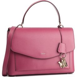 Torebka DKNY - Lex-Md Th Satchel R91D3A60 Pink PNK. Różowe torebki klasyczne damskie DKNY, bez wzorów, ze skóry, klasyczne, duże, bez dodatków. W wyprzedaży za 719,00 zł.