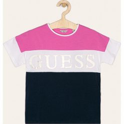 Guess Jeans - T-shirt dziecięcy 118-175 cm. Bluzki dziewczęce z nadrukiem, z elastanu, z okrągłym kołnierzem, krótkie. Za 99,90 zł.