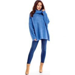 Oversize'owy sweter z golfem niebieski. Niebieskie swetry damskie N/A, bez wzorów, z elastanu, bez rękawów. Za 141,02 zł.