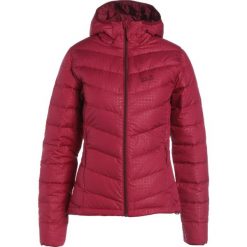 Jack Wolfskin HELIUM STARDUST Kurtka puchowa dark ruby. Czerwone kurtki damskie puchowe Jack Wolfskin, xl, bez wzorów, sportowe, bez kaptura. W wyprzedaży za 496,30 zł.