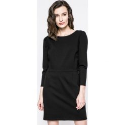 Answear - Sukienka. Czarne sukienki damskie ANSWEAR, na co dzień, s, bez wzorów, z elastanu, casualowe, z okrągłym kołnierzem, bez rękawów, mini, proste. W wyprzedaży za 49,90 zł.