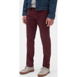 Spodnie - Slim fit - w kolorze ciemnoczerwonym. Czerwone spodnie męskie Gap Men, m, w paski, klasyczne. W wyprzedaży za 144,95 zł.