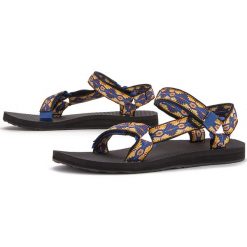 TEVA ORIGINAL UNIVERSAL > 1003987-CTCN. Sandały damskie Teva, w paski, z materiału, sportowe, bez obcasa, z paskami. Za 179,99 zł.