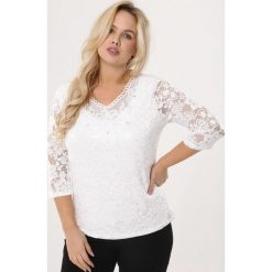 Biała Bluzka Flavor. Białe bluzki damskie Born2be, xl, z aplikacjami, z dzianiny, z okrągłym kołnierzem, z długim rękawem. Za 59,99 zł.