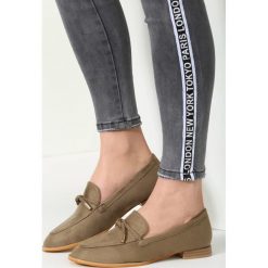 Khaki Mokasyny Bella. Brązowe mokasyny damskie marki vices, ze skóry, na płaskiej podeszwie. Za 59,99 zł.