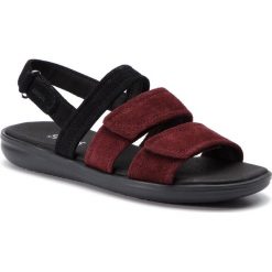Sandały GEOX - D Jearl Sand D D92DRD 00022 C9B7J Black/Dk Burgundy. Czerwone klapki damskie Geox, bez wzorów, z zamszu, bez obcasa. W wyprzedaży za 219,00 zł.