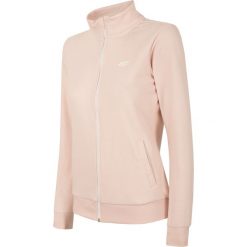 Bluza damska BLD005 - jasny róż melanż. Różowe bluzy damskie 4f, bez wzorów, z dzianiny, bez rękawów, bez kaptura. W wyprzedaży za 119,99 zł.