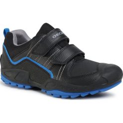 Sneakersy GEOX - J N.Savage B. A J041VA 0FEFU C0245 D Black/Royal. Czarne trampki chłopięce Geox, bez wzorów, ze skóry ekologicznej, na rzepy. Za 259,00 zł.