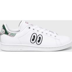 Adidas Originals - Buty Stan Smith. Białe buty sportowe damskie adidas Originals, bez wzorów, ze skóry, sportowe. W wyprzedaży za 399,90 zł.