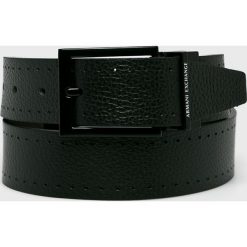 Armani Exchange - Pasek skórzany. Czarne paski męskie Armani Exchange, w paski, ze skóry. Za 299,90 zł.