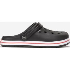 Czarno-Czerwone Klapki Pasipheme. Czarne kapcie męskie Born2be. W wyprzedaży za 34,99 zł.
