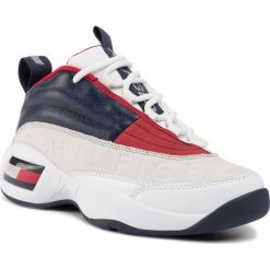 Sneakersy TOMMY JEANS - The Skew Heritage Sneaker EN0EN00722 Rbw 0K5. Brązowe półbuty damskie Tommy Jeans, z jeansu. Za 649,00 zł.