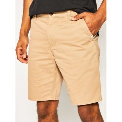 Szorty materiałowe Quiksilver Everyday Chino EQYWS03468. Czerwone spodenki i szorty męskie Quiksilver, m, bez wzorów, z bawełny. W wyprzedaży za 159,00 zł.