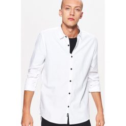 Gładka koszula slim fit - Biały. Białe koszule męskie slim Cropp, l. Za 69,99 zł.