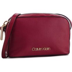 Torebka CALVIN KLEIN - Drive Camera Bag K60K604459 628. Czerwone listonoszki damskie Calvin Klein, ze skóry ekologicznej. Za 399,00 zł.