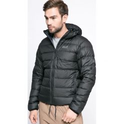 Jack Wolfskin - Kurtka/płaszcz 1200573. Czarne płaszcze przejściowe męskie marki Jack Wolfskin, xxl, z materiału, krótkie, z kapturem. W wyprzedaży za 399,90 zł.