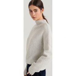 Sweter ze stójką ReDesign - Jasny szar. Szare swetry klasyczne damskie Reserved, l. Za 199,99 zł.