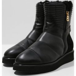 Bogner OSLO Botki black. Czarne buty zimowe damskie marki Bogner, z gumy, klasyczne. W wyprzedaży za 1279,20 zł.