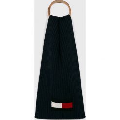 Tommy Hilfiger - Szalik. Niebieskie szaliki męskie marki TOMMY HILFIGER, z bawełny. W wyprzedaży za 199,90 zł.