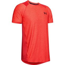 Under Armour MK-1 Short Sleeve 1323415-646. Czerwone t-shirty męskie Under Armour, xl, bez wzorów, z elastanu, bez kołnierzyka. W wyprzedaży za 129,99 zł.