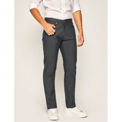 Spodnie materiałowe Pierre Cardin 30917. Szare jeansy męskie Pierre Cardin, m, bez wzorów. W wyprzedaży za 299,00 zł.