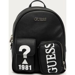 Guess Jeans - Plecak. Czerwone plecaki damskie Guess Jeans, z nadrukiem, z bawełny. Za 629,90 zł.