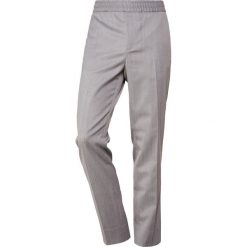 J.LINDEBERG SASHA Spodnie materiałowe stone grey. Szare spodnie męskie marki J.LINDEBERG, m, bez wzorów, z elastanu. Za 579,00 zł.