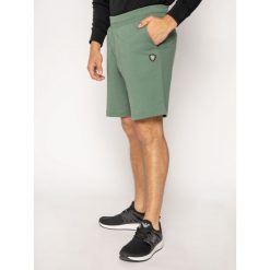 Szorty sportowe EA7 Emporio Armani 8NPS75 PJ05Z 1858. Zielone spodenki sportowe męskie EA7 Emporio Armani, xxl, bez wzorów, z bawełny, sportowe. Za 399,00 zł.
